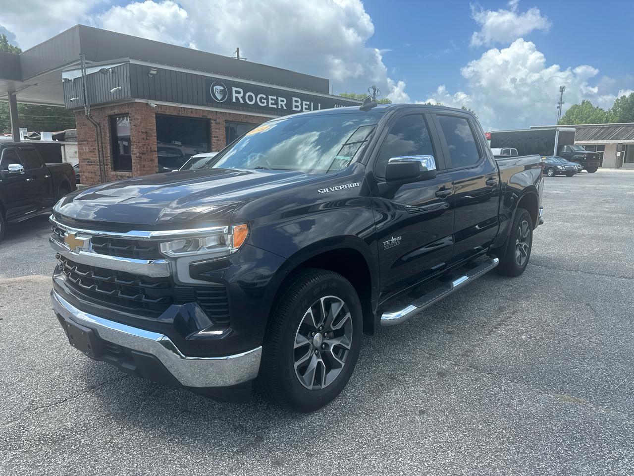 Chevrolet Silverado 1500 2WD Crew Cab 147" LT 2022