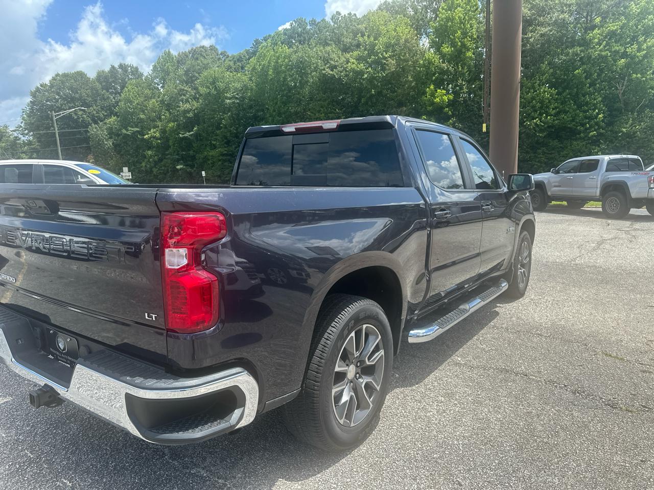 Chevrolet Silverado 1500 2WD Crew Cab 147" LT 2022