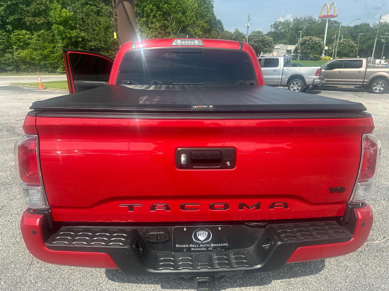 Toyota Tacoma 2WD TRD Sport Double Cab 5' Bed V6 AT (Natl) 2021