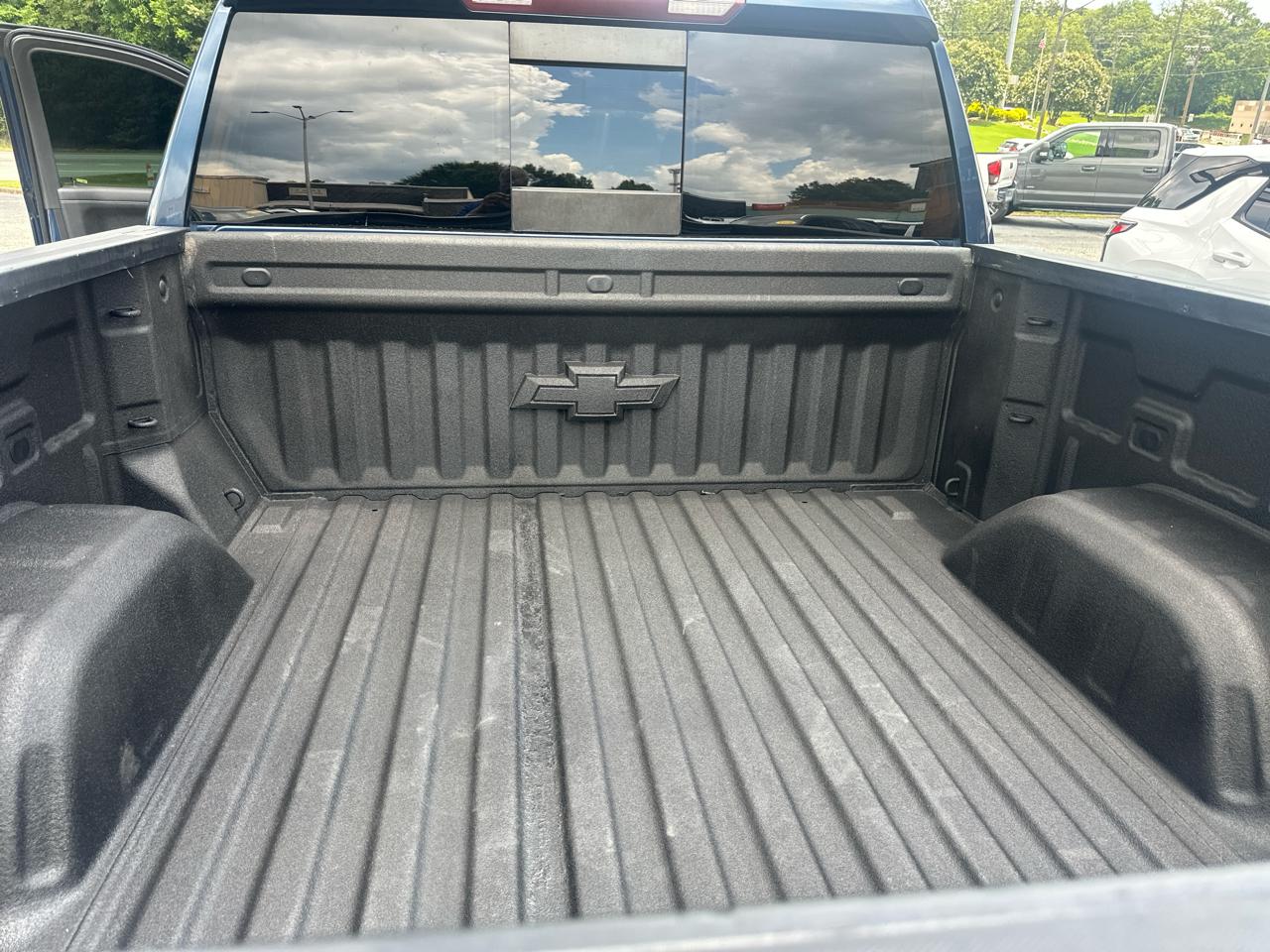 Chevrolet Silverado 1500 4WD Crew Cab 147" RST 2020