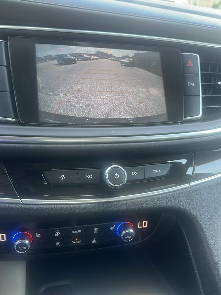 Buick Enclave FWD 4dr Essence 2019
