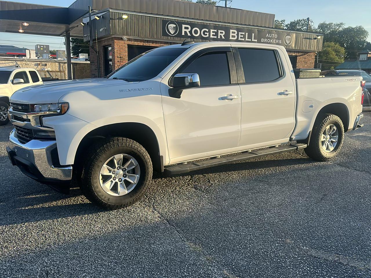 Chevrolet Silverado 1500 LTD 4WD Crew Cab 147" LT w/1LT 2022