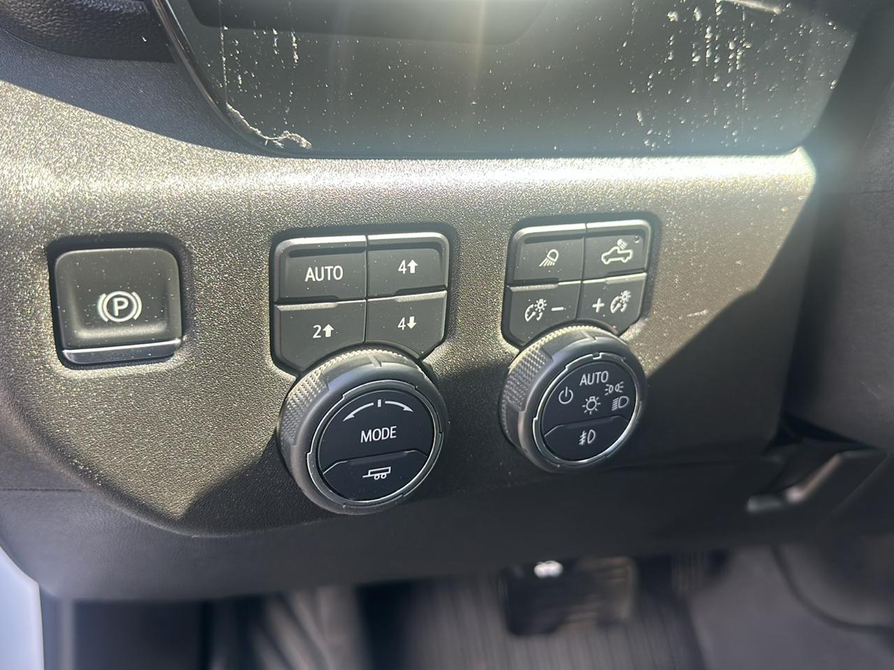 Chevrolet Silverado 1500 4WD Crew Cab 147" LTZ 2024