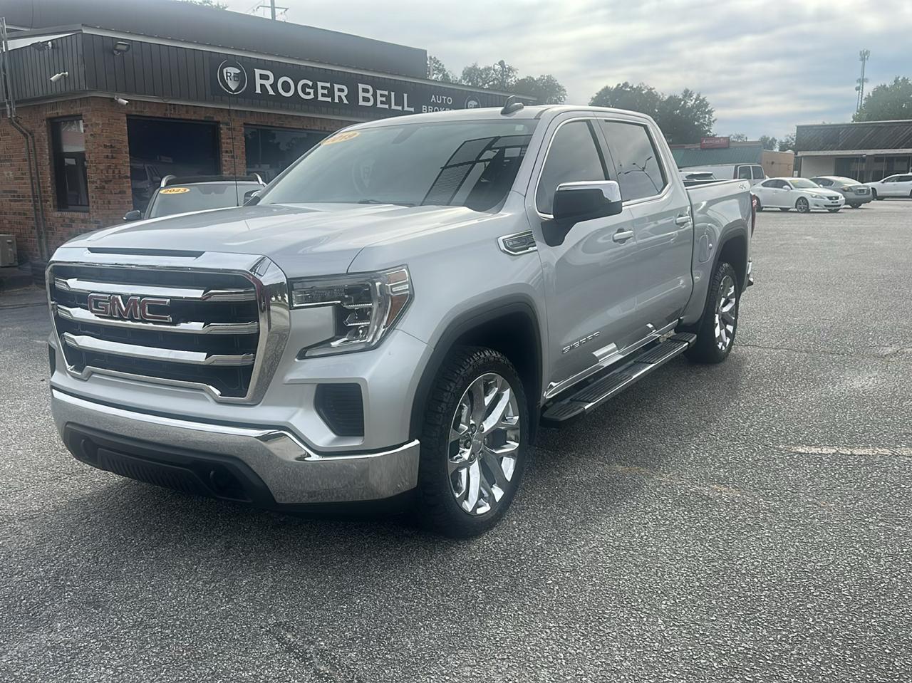 GMC Sierra 1500 4WD Crew Cab 147" SLE 2019