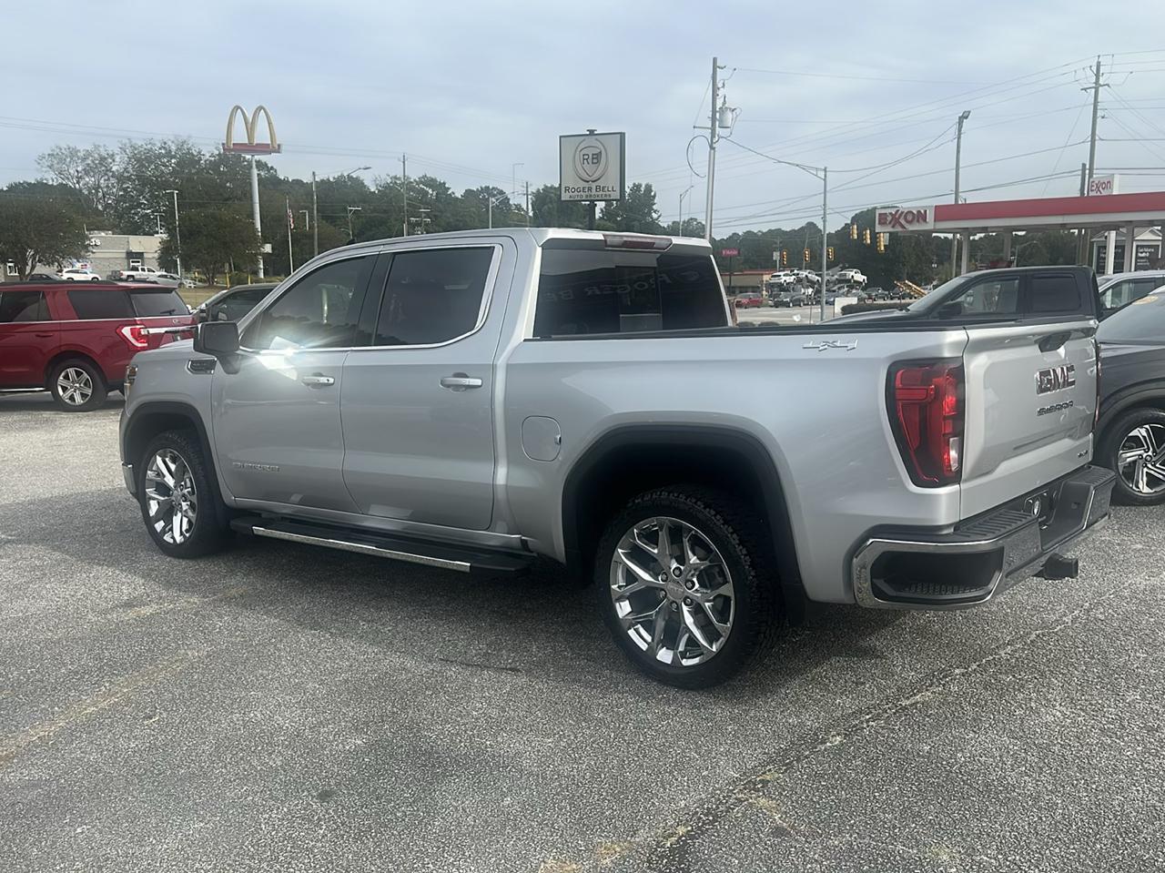 GMC Sierra 1500 4WD Crew Cab 147" SLE 2019