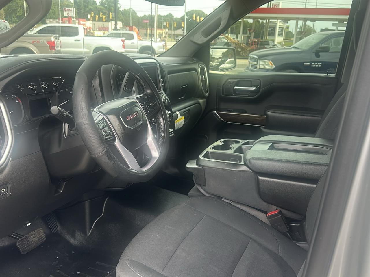 GMC Sierra 1500 4WD Crew Cab 147" SLE 2019