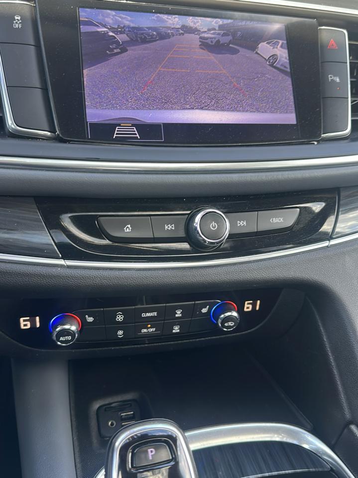 Buick Enclave FWD 4dr Essence 2020