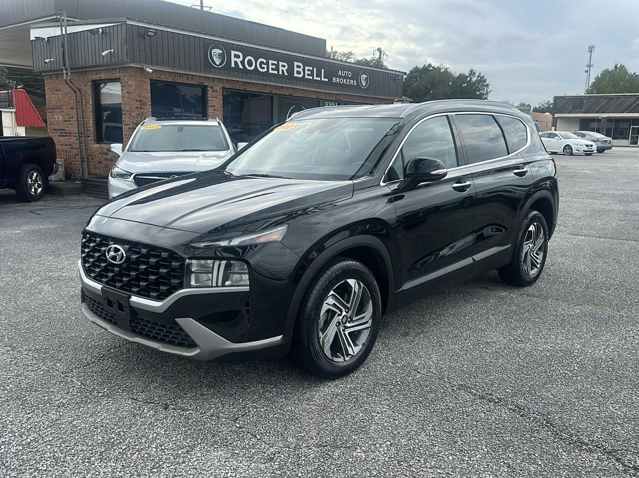 Hyundai Santa Fe SEL FWD 2023