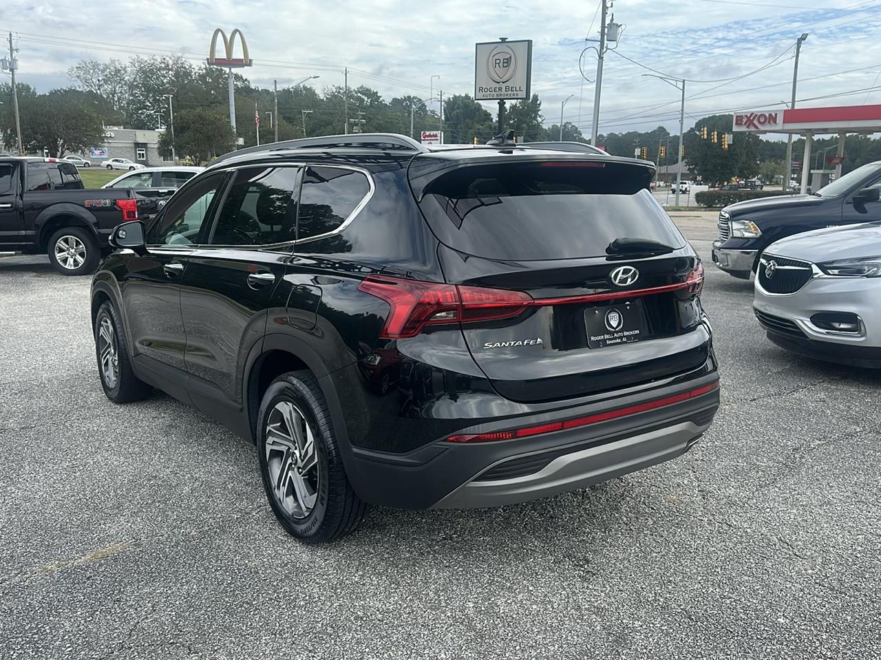 Hyundai Santa Fe SEL FWD 2023