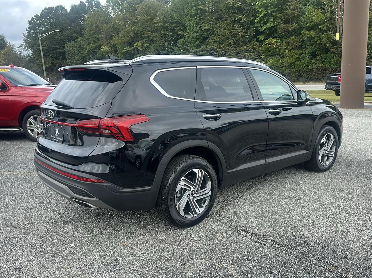 Hyundai Santa Fe SEL FWD 2023