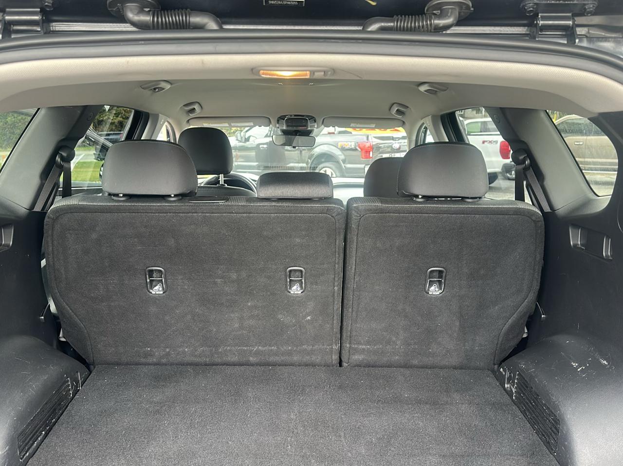 Hyundai Santa Fe SEL FWD 2023