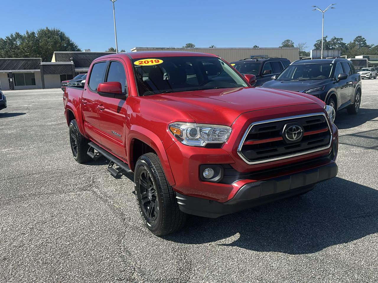 Toyota Tacoma 2WD SR5 Double Cab 5' Bed I4 AT (Natl) 2019