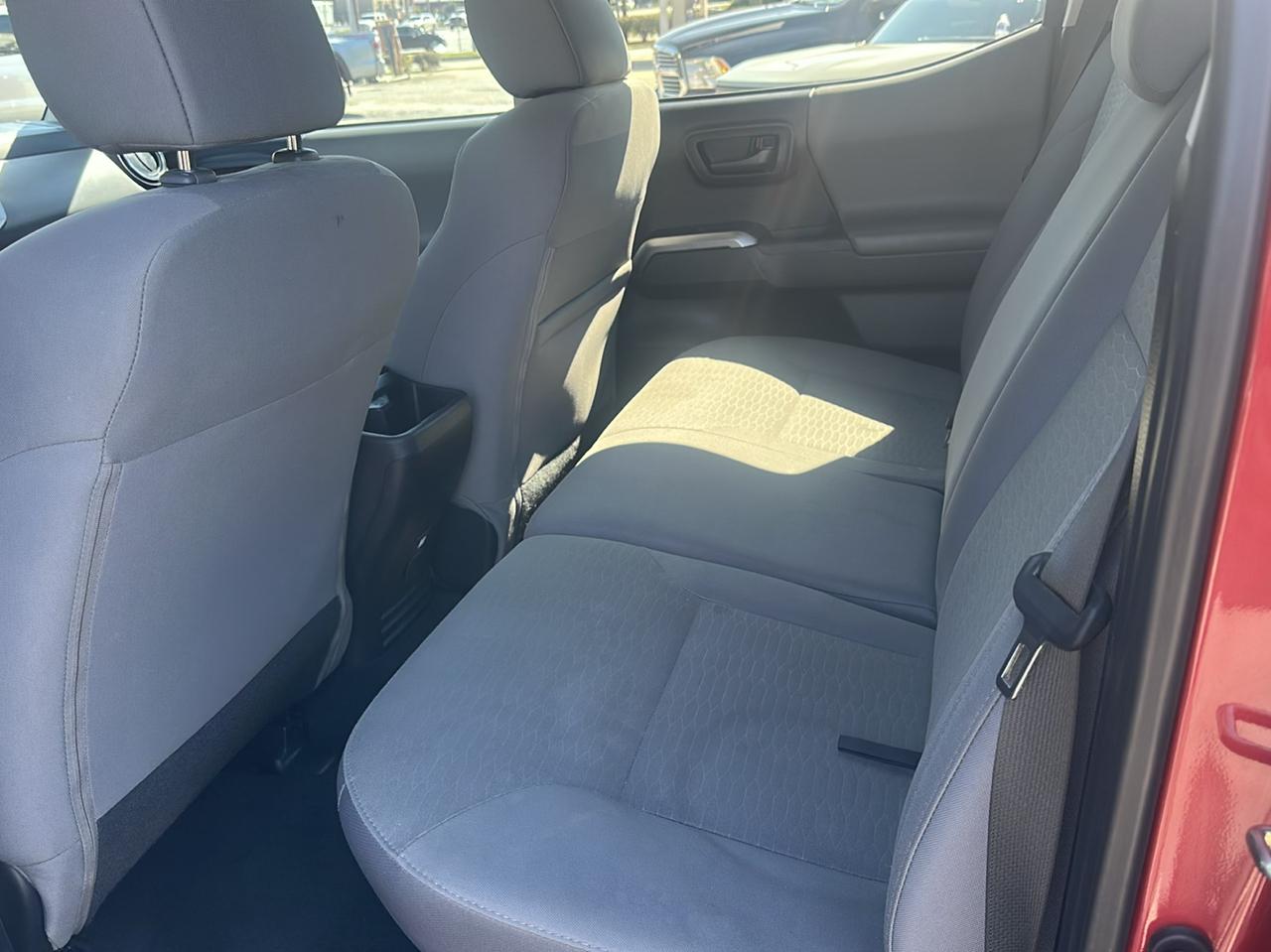 Toyota Tacoma 2WD SR5 Double Cab 5' Bed I4 AT (Natl) 2019