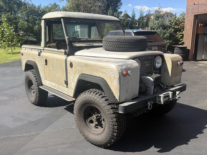 Land Rover Series IIA  1964
