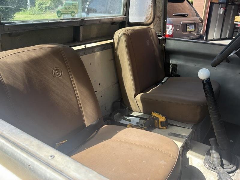 Land Rover Series IIA  1964