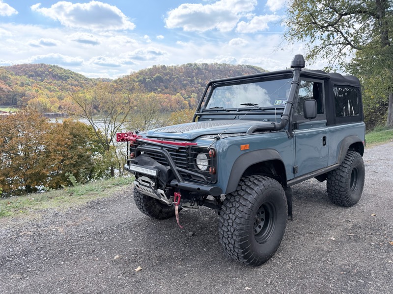 Land Rover Defender 90 2-Door 4WD 1994 Land Rover Defender 90 2-Door 4WD 1994