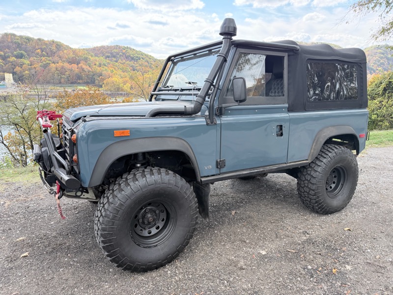 Land Rover Defender 90 2-Door 4WD 1994 Land Rover Defender 90 2-Door 4WD 1994