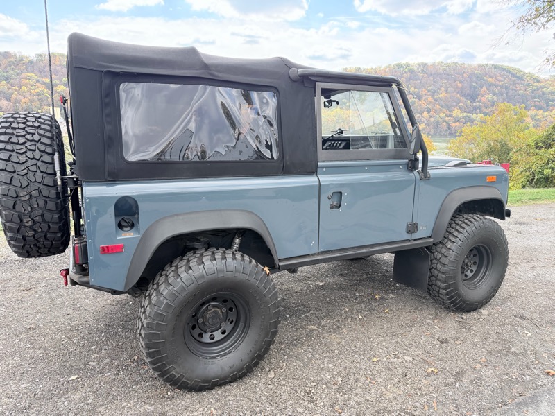 Land Rover Defender 90 2-Door 4WD 1994 Land Rover Defender 90 2-Door 4WD 1994