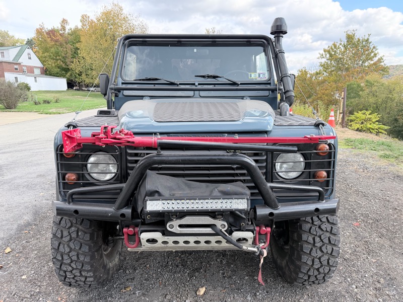 Land Rover Defender 90 2-Door 4WD 1994 Land Rover Defender 90 2-Door 4WD 1994