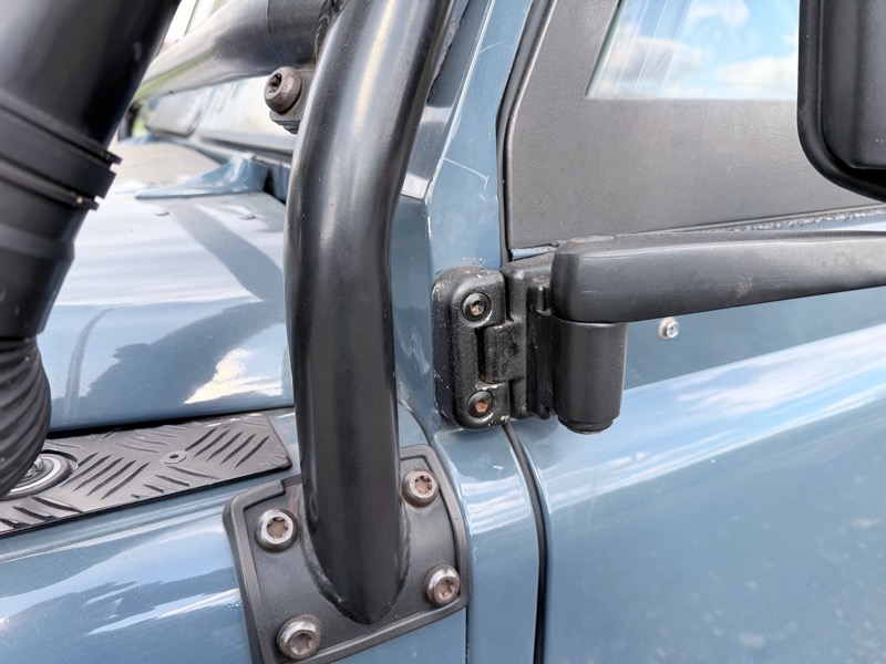 Land Rover Defender 90 2-Door 4WD 1994 Land Rover Defender 90 2-Door 4WD 1994
