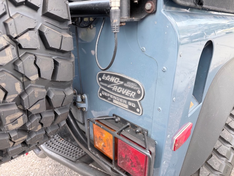 Land Rover Defender 90 2-Door 4WD 1994 Land Rover Defender 90 2-Door 4WD 1994
