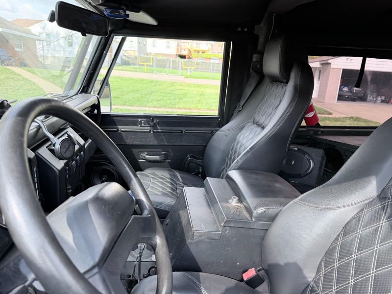 Land Rover Defender 90 2-Door 4WD 1994 Land Rover Defender 90 2-Door 4WD 1994