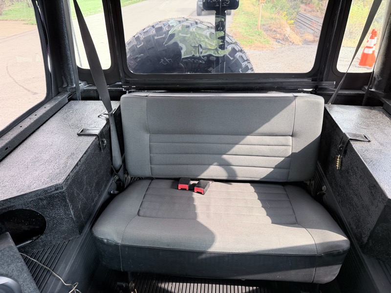 Land Rover Defender 90 2-Door 4WD 1994 Land Rover Defender 90 2-Door 4WD 1994