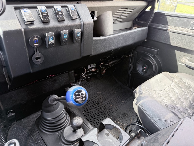 Land Rover Defender 90 2-Door 4WD 1994 Land Rover Defender 90 2-Door 4WD 1994