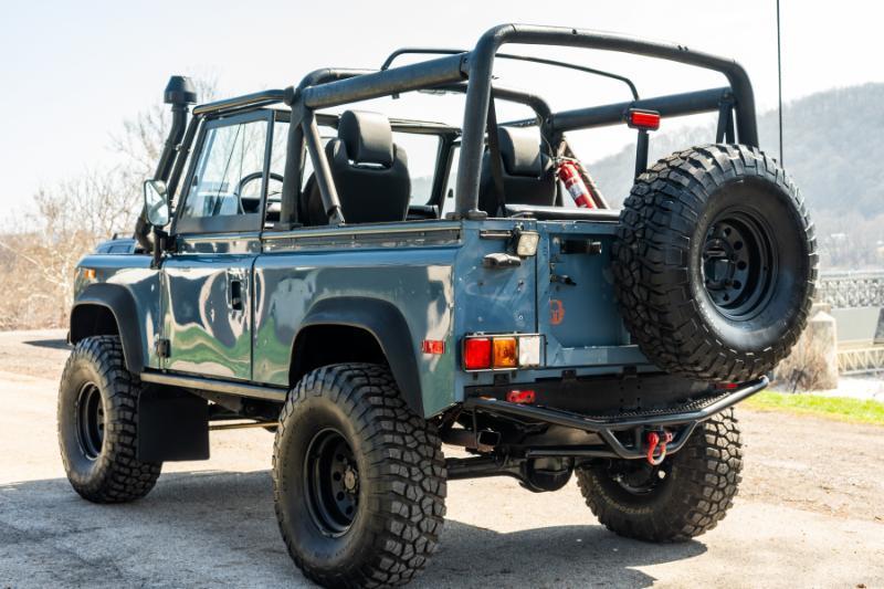 Land Rover Defender 90 2-Door 4WD 1994