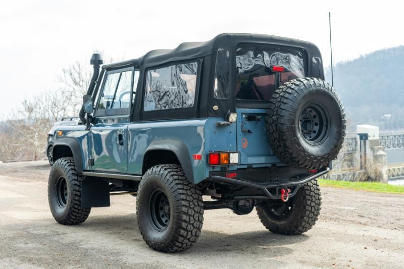 Land Rover Defender 90 2-Door 4WD 1994