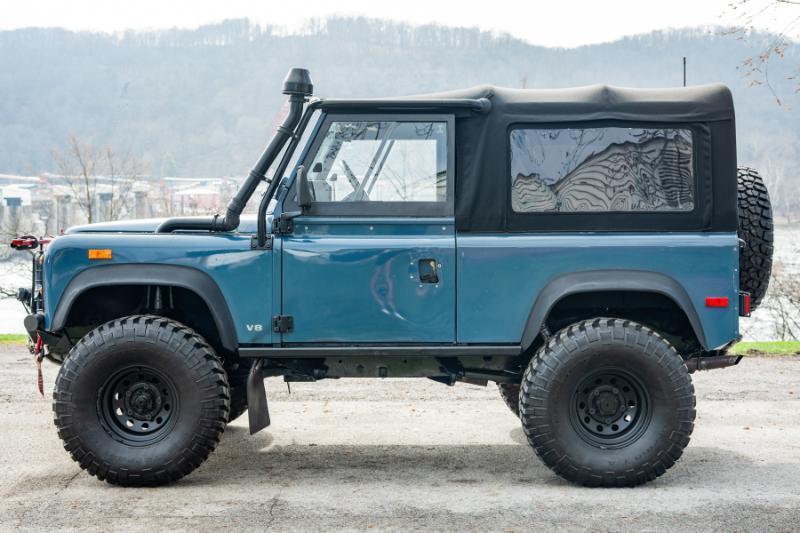 Land Rover Defender 90 2-Door 4WD 1994