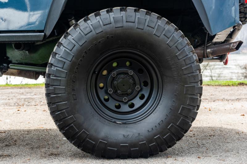 Land Rover Defender 90 2-Door 4WD 1994
