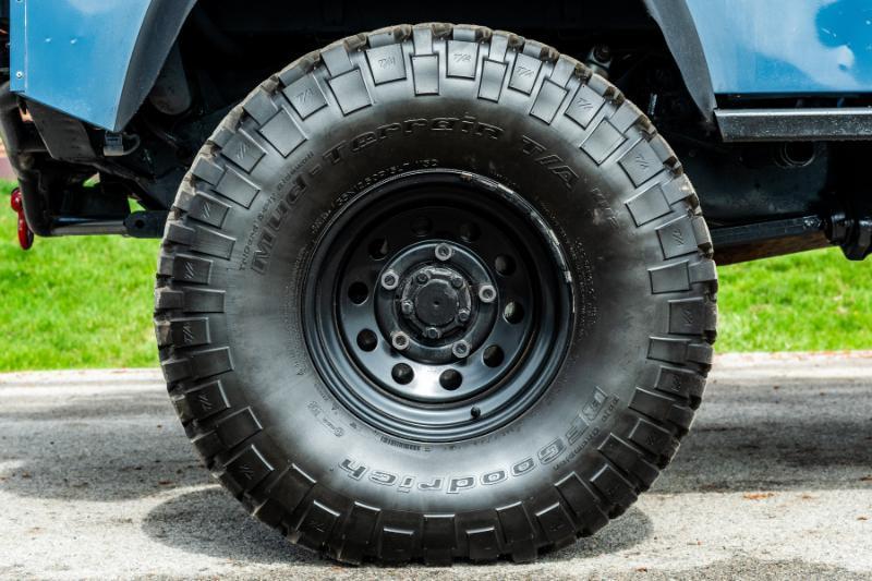 Land Rover Defender 90 2-Door 4WD 1994