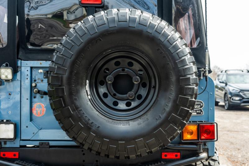 Land Rover Defender 90 2-Door 4WD 1994