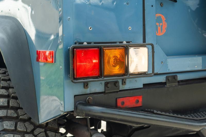 Land Rover Defender 90 2-Door 4WD 1994