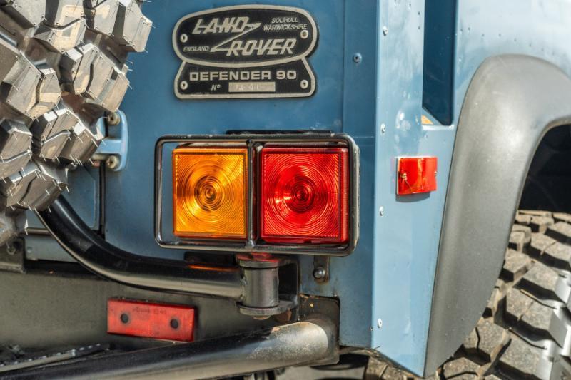 Land Rover Defender 90 2-Door 4WD 1994