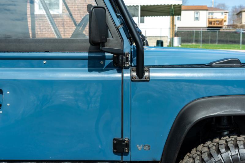 Land Rover Defender 90 2-Door 4WD 1994