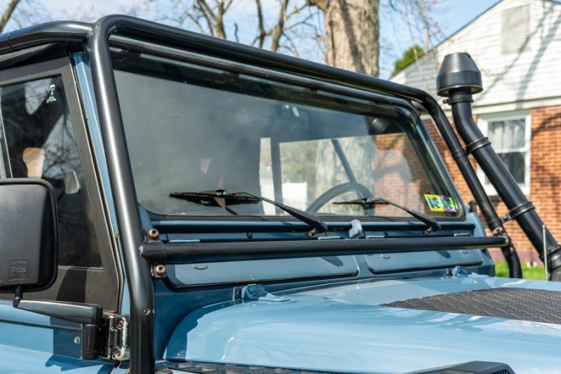 Land Rover Defender 90 2-Door 4WD 1994