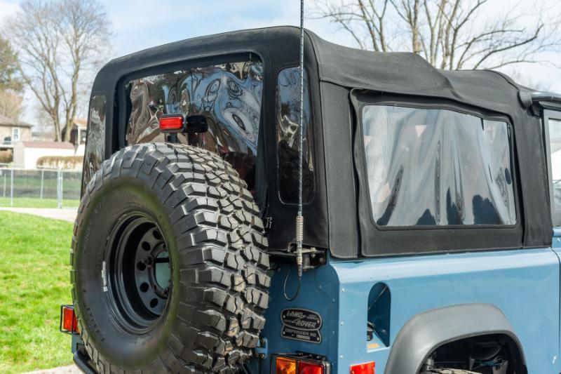 Land Rover Defender 90 2-Door 4WD 1994