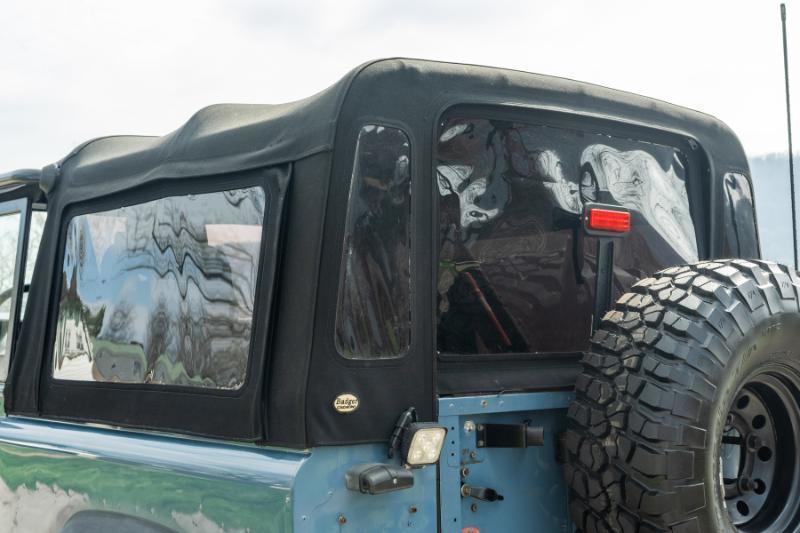 Land Rover Defender 90 2-Door 4WD 1994