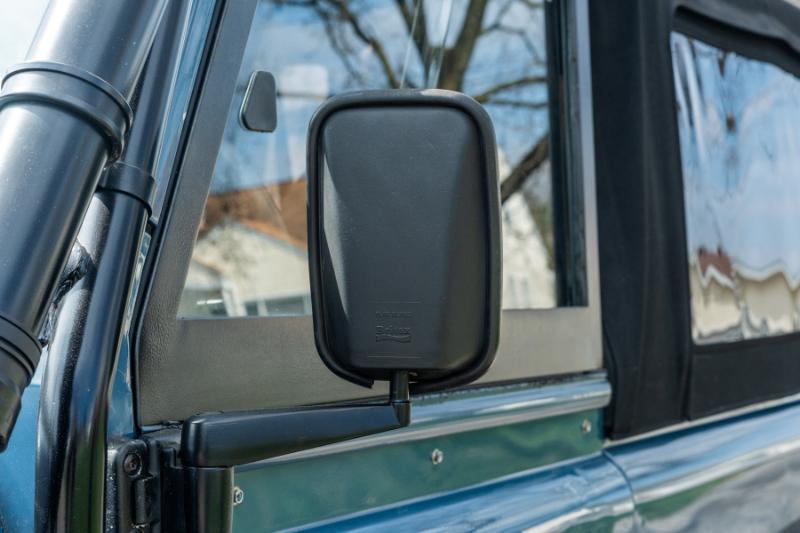 Land Rover Defender 90 2-Door 4WD 1994