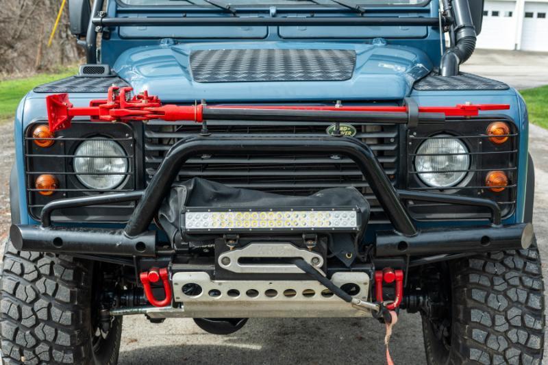Land Rover Defender 90 2-Door 4WD 1994