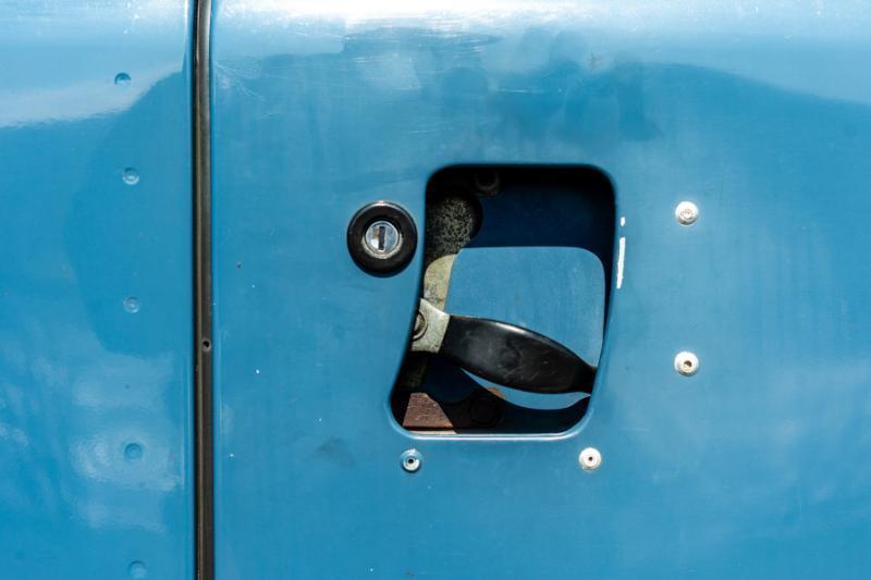 Land Rover Defender 90 2-Door 4WD 1994