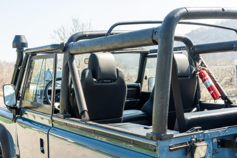 Land Rover Defender 90 2-Door 4WD 1994