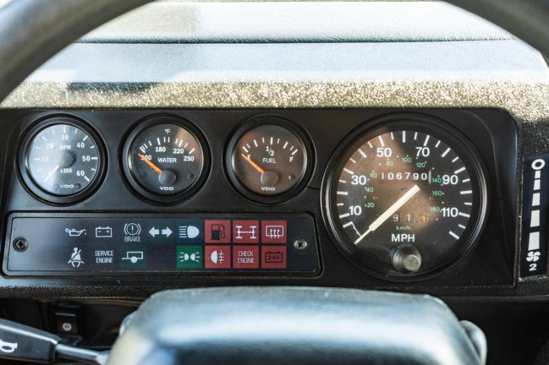 Land Rover Defender 90 2-Door 4WD 1994