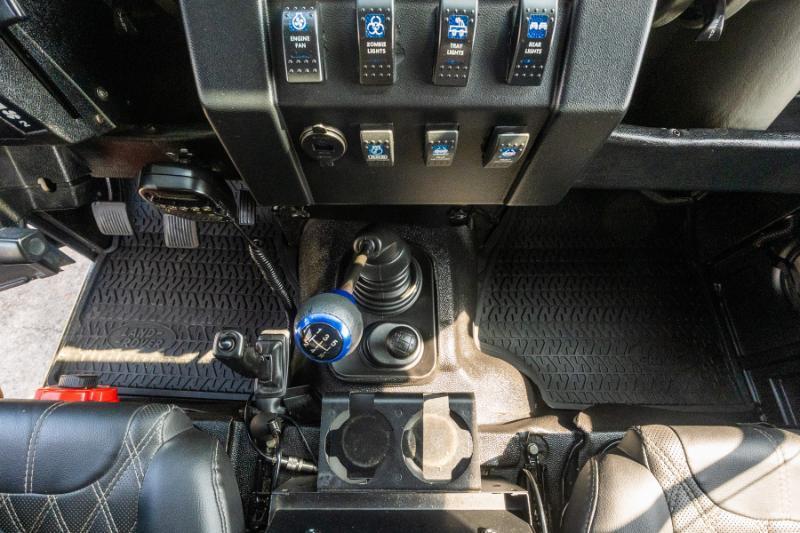 Land Rover Defender 90 2-Door 4WD 1994