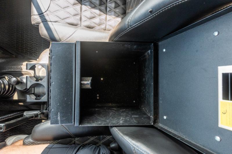 Land Rover Defender 90 2-Door 4WD 1994