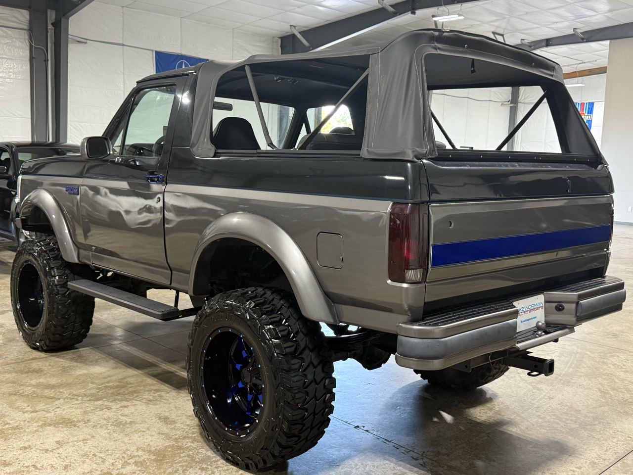 1989 Ford Bronco photo 4