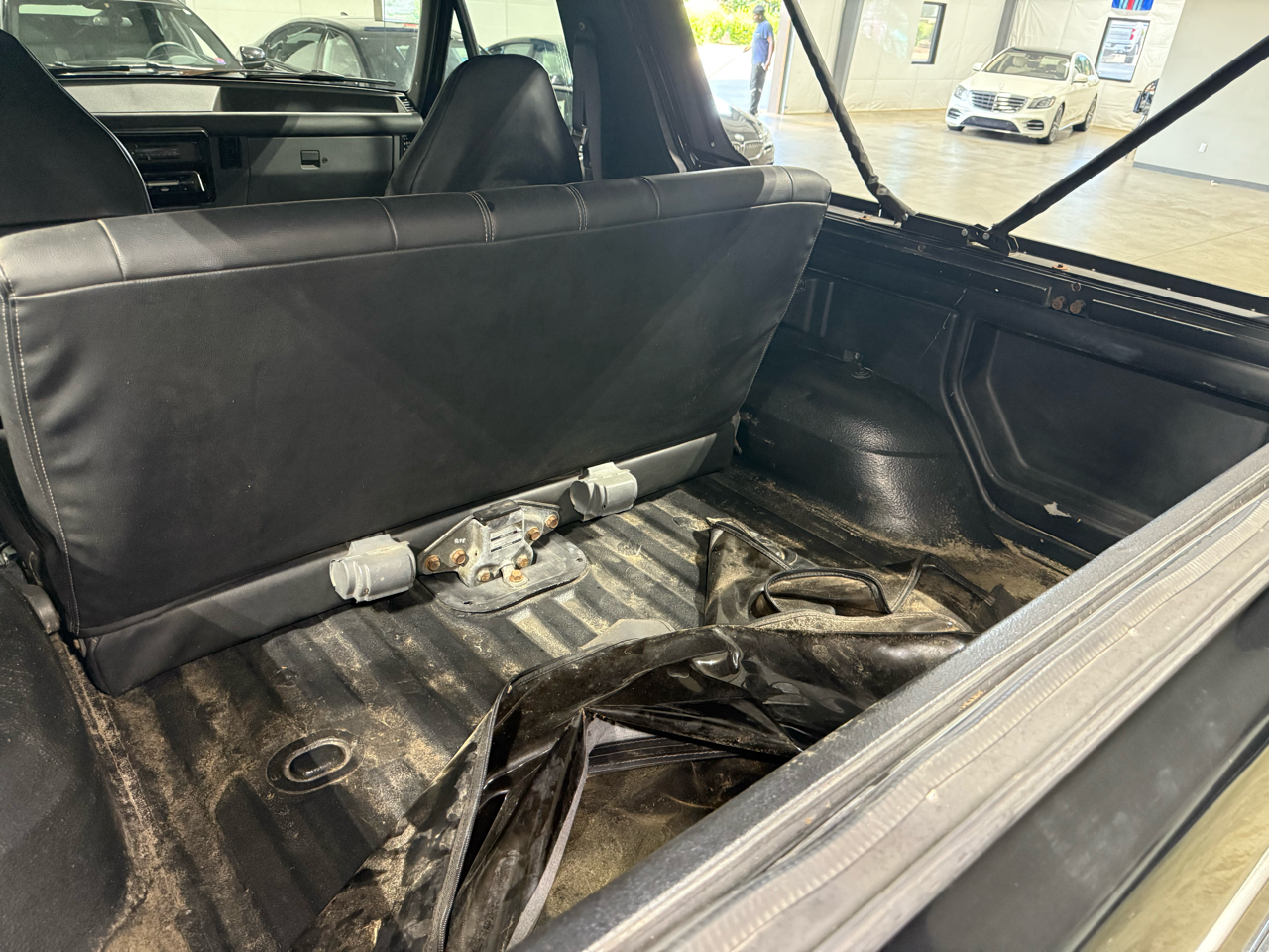 1989 Ford Bronco photo 19