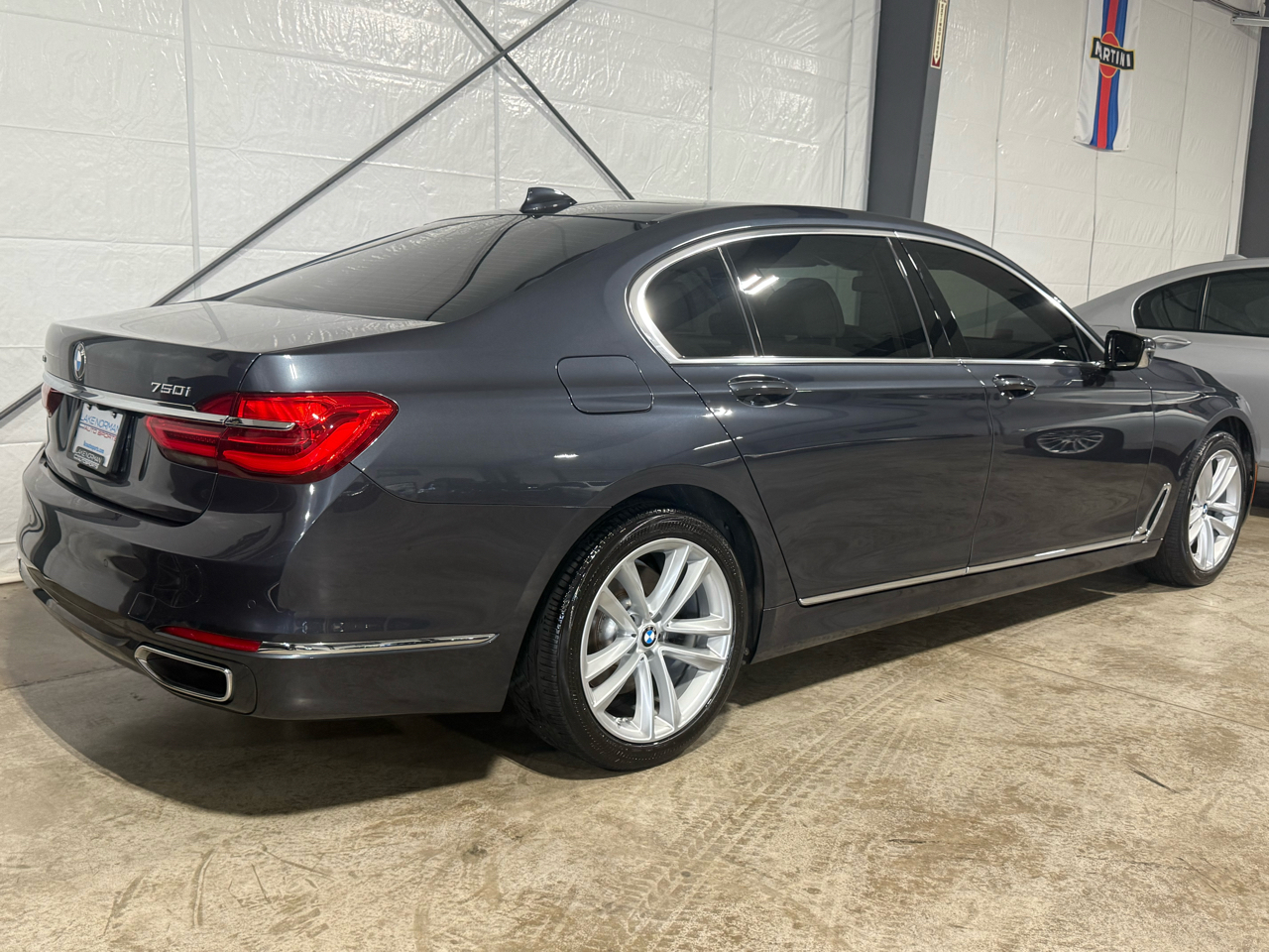 2018 Bmw 750i / B7 photo 8